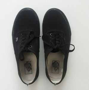 Era Vans in Solid Black